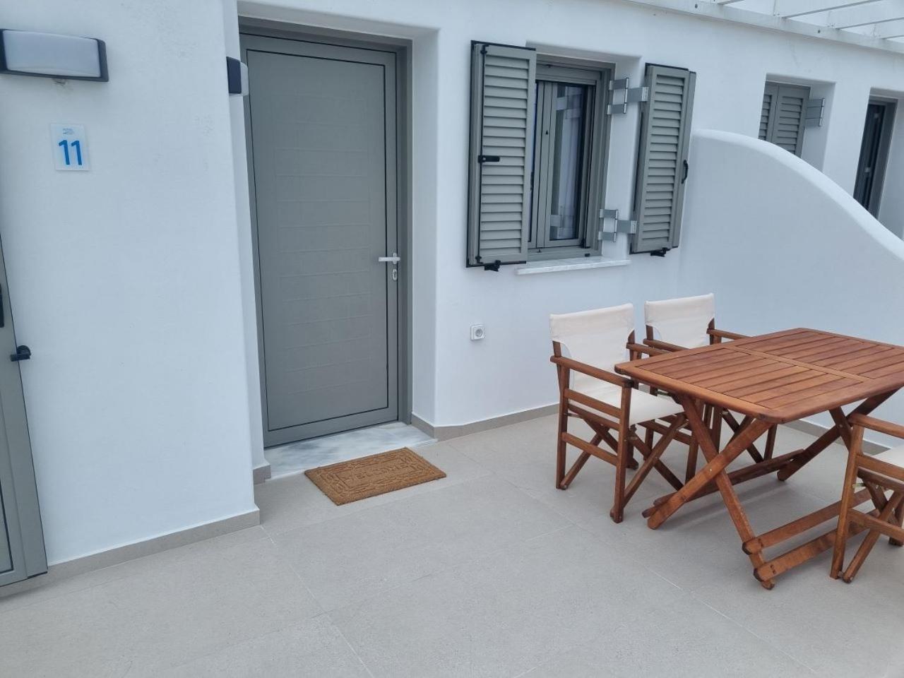 Achilli Apartments Скірос Екстер'єр фото