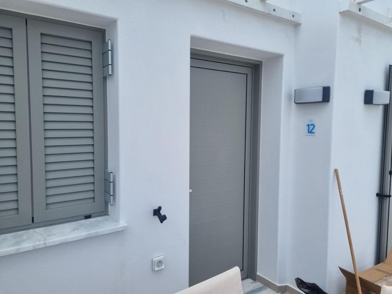 Achilli Apartments Скірос Екстер'єр фото