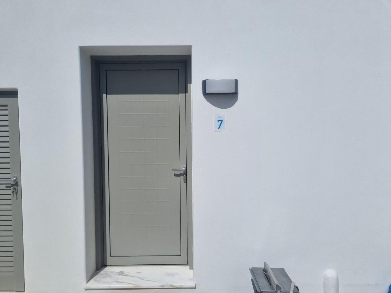 Achilli Apartments Скірос Екстер'єр фото