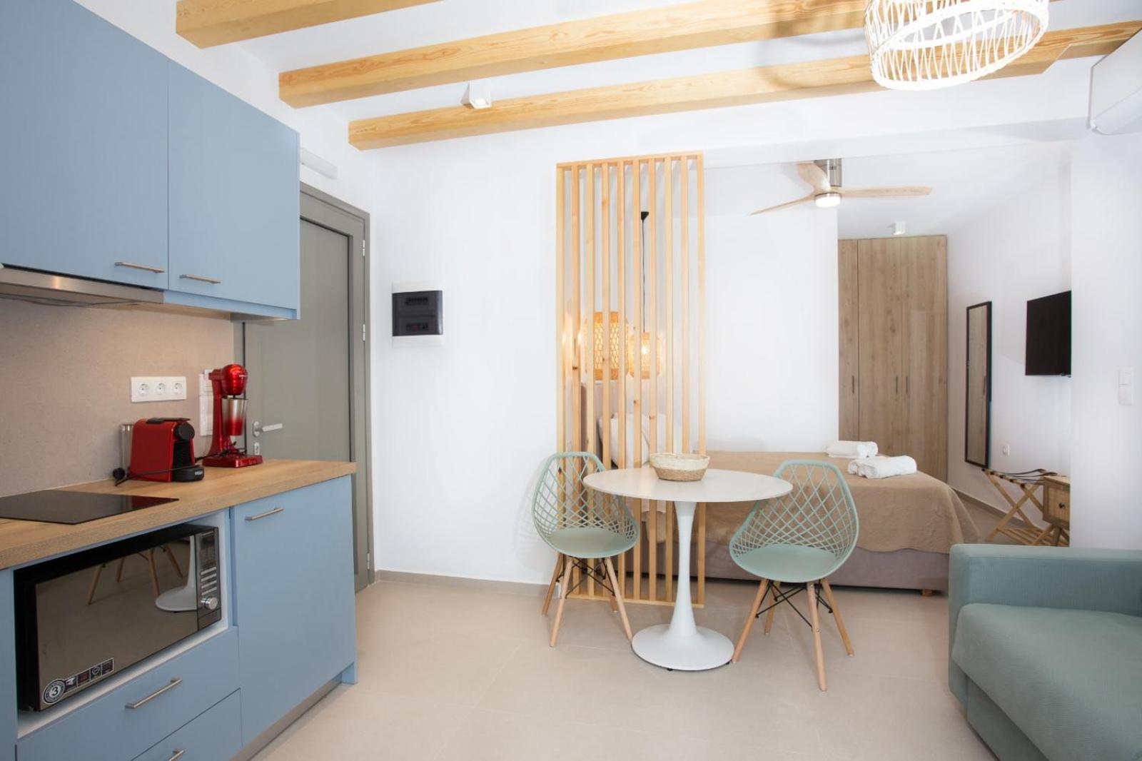 Achilli Apartments Скірос Екстер'єр фото