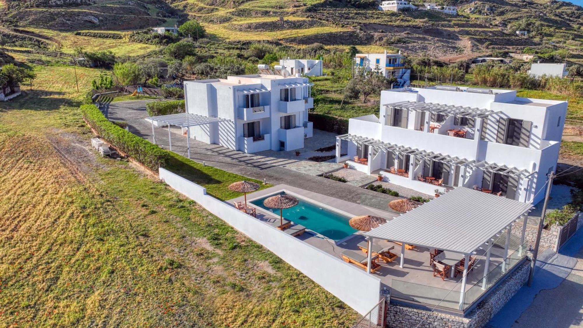 Achilli Apartments Скірос Екстер'єр фото