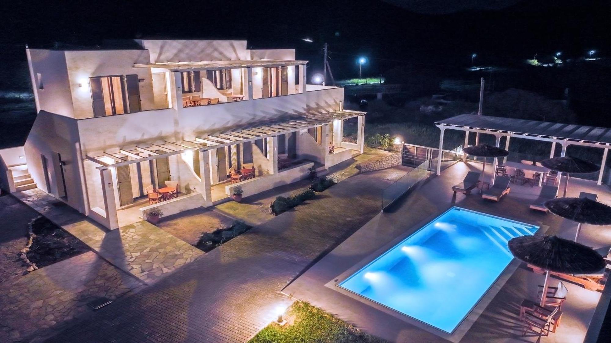 Achilli Apartments Скірос Екстер'єр фото